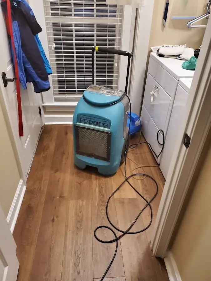 Commercial dehumidifier deployed for Flood Damage Cleanup in Los Gatos